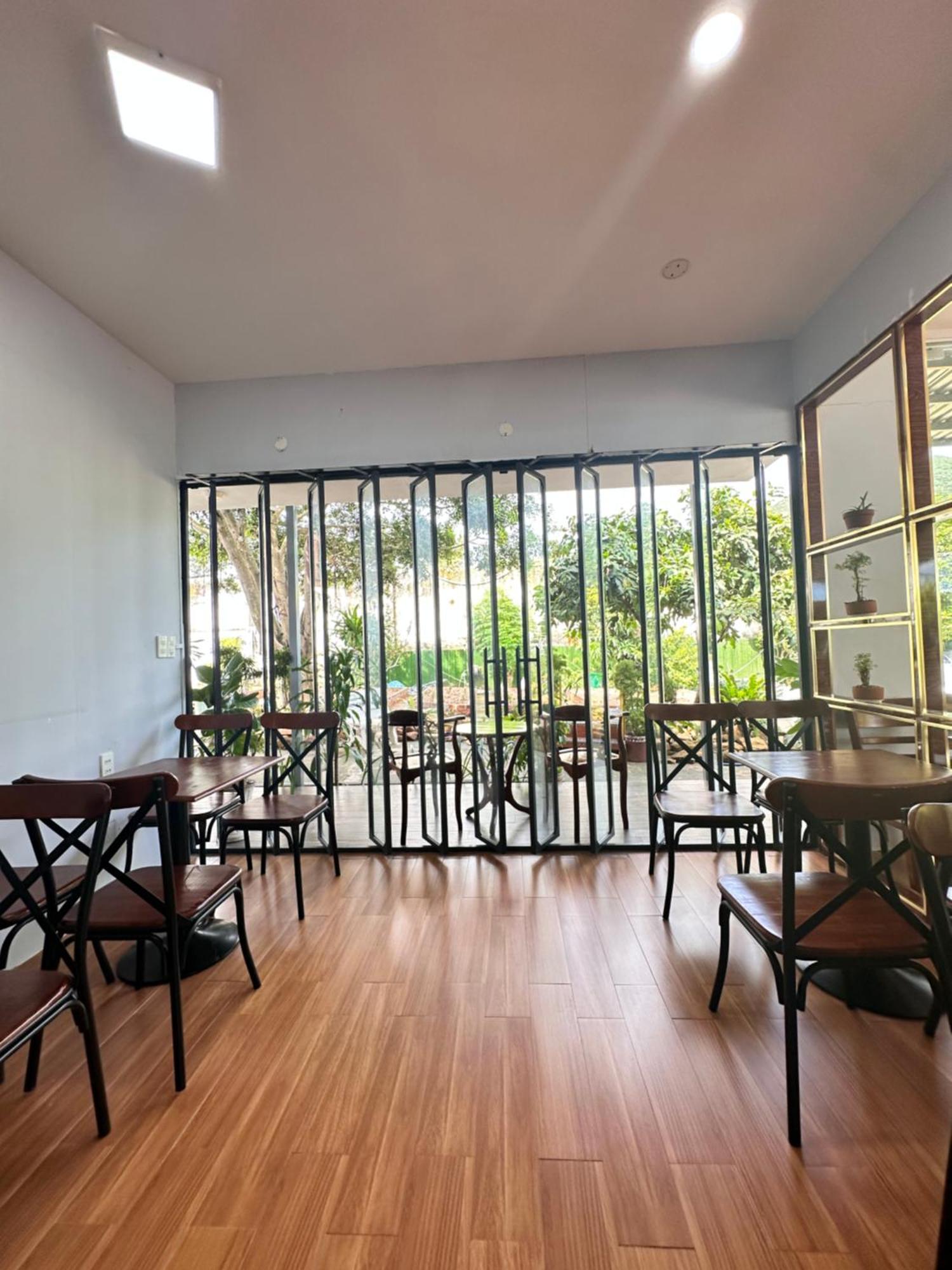 Bungalow Hotel Chi Khu Co Ong 외부 사진