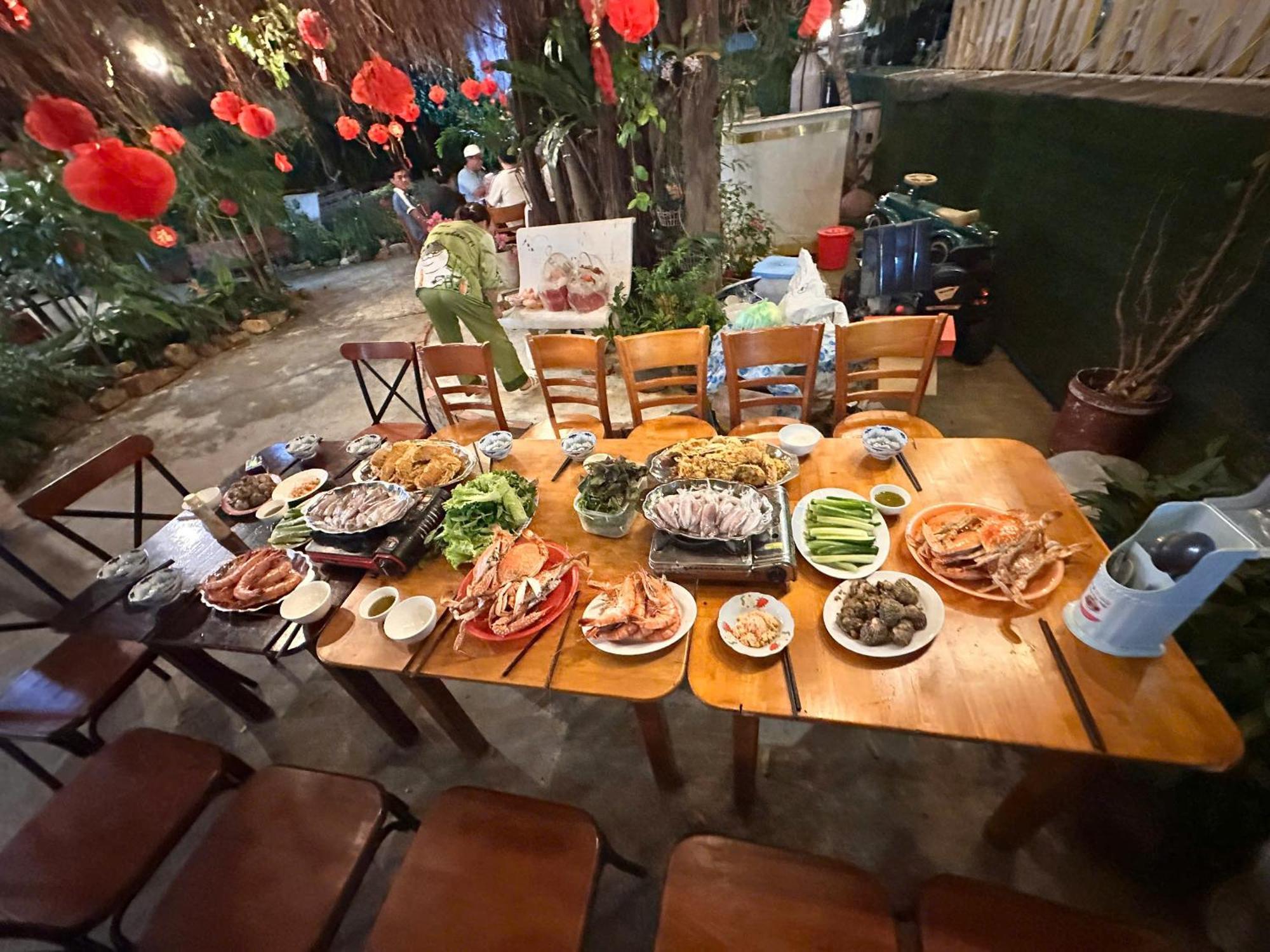 Bungalow Hotel Chi Khu Co Ong 외부 사진